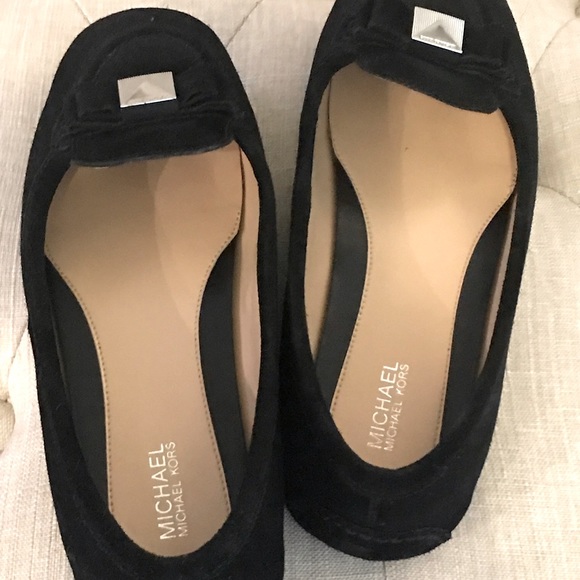 Michael Kors Driving Flat 7M Black Suede Silvertone Logo Buckle New without Tags - Picture 12 of 13